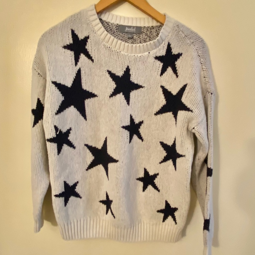 ⭐️Marled Star Sweater Size L
